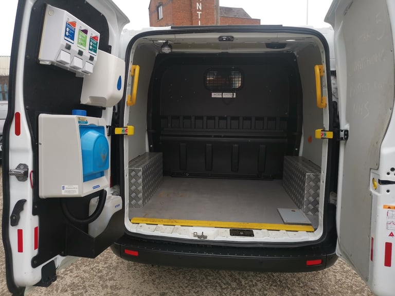 2018 Ford Transit Custom 2.0 TDCi 105ps Low Roof D/Cab Van PANEL VAN Diesel Manual