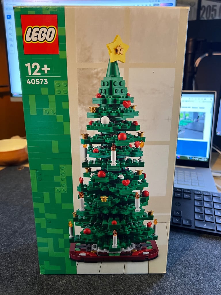 image for Lego Christmas Tree 40573
