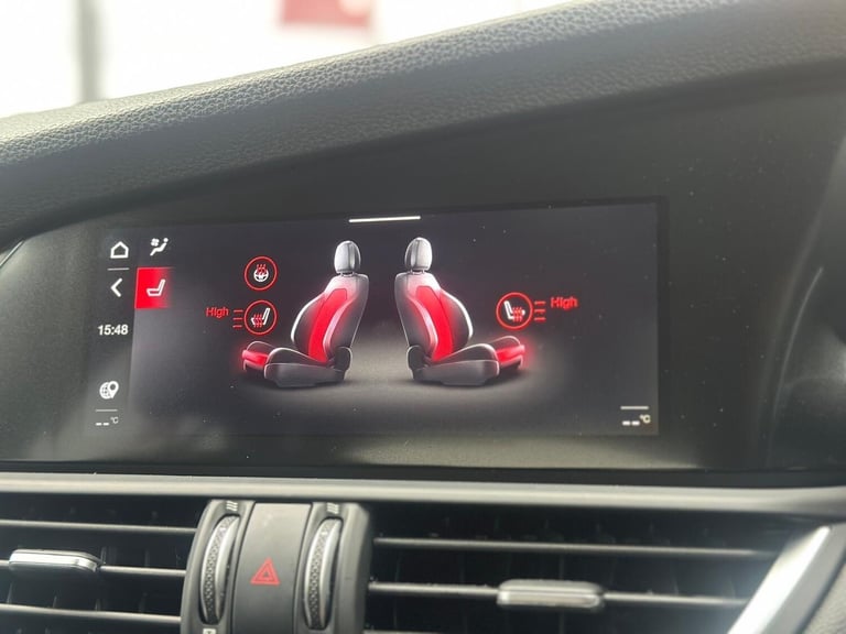 2020 Alfa Romeo Giulia 2.0T Veloce Saloon 4dr Petrol Auto Euro 6 (s/s) (280 ps) SALOON Petrol Aut...