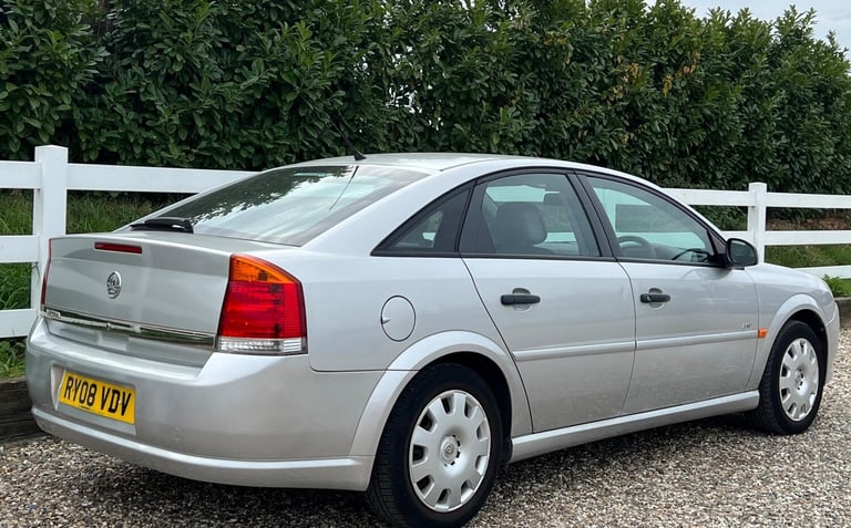 2008 Vauxhall Vectra 1.8 VVT Life 5dr HATCHBACK Petrol Manual