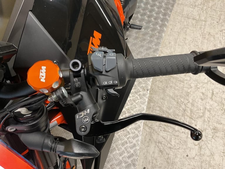 KTM 1290 SUPERDUKE R Evo