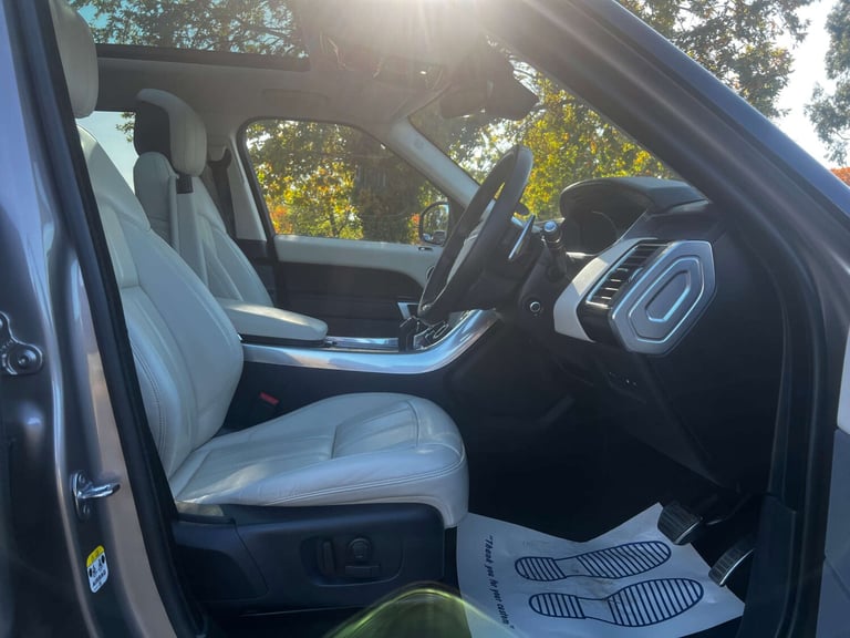 2021 Land Rover Range Rover Sport 2.0 Range Rover Sport HSE Silver P400e Auto 4WD 5dr SUV Hybrid ...
