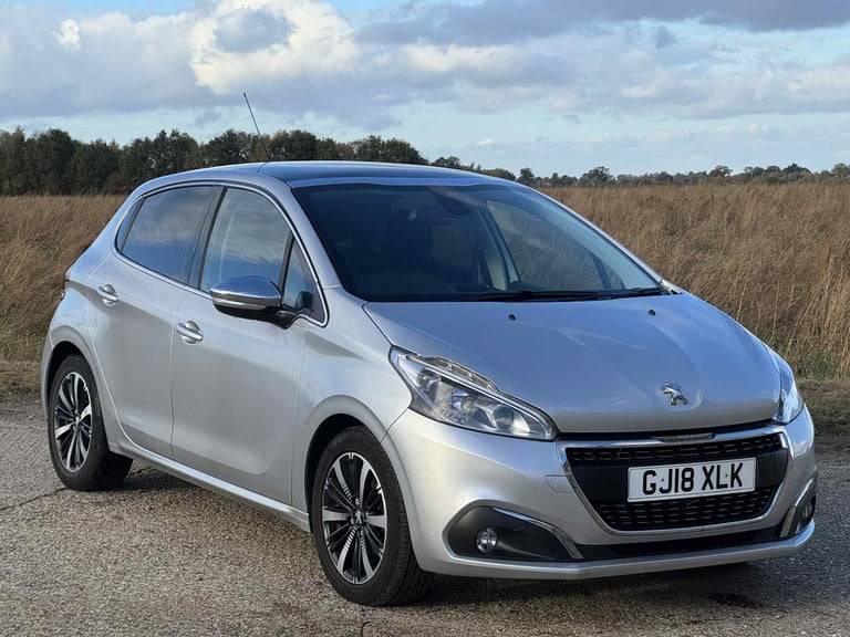 2018 Peugeot 208 1.2 PureTech Allure Premium 5dr HATCHBACK Petrol Manual