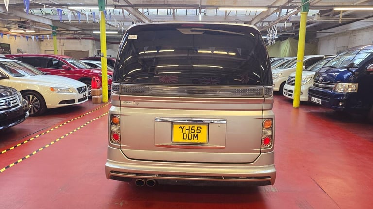 2005 Nissan Elgrand 4wd 2.5 Nismo modified Ready to go  Petrol Automatic