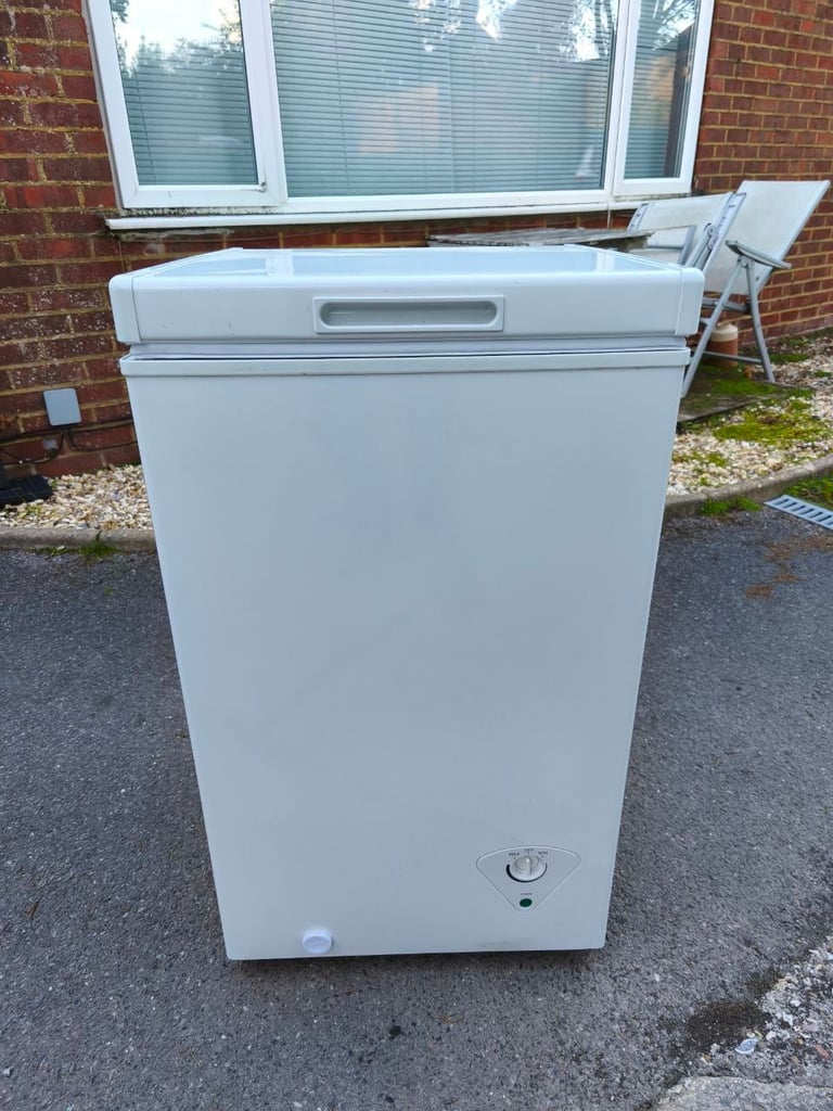 image for Chest Freezer CURRYS * Like New * A+ Class