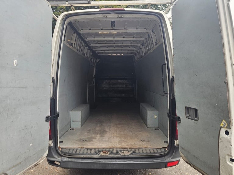 VOLKSWAGEN CRAFTER 2.0 LWB NO KNOCKS OR BANGS READY FOR WORK MOT 11/2026 NO VAT 