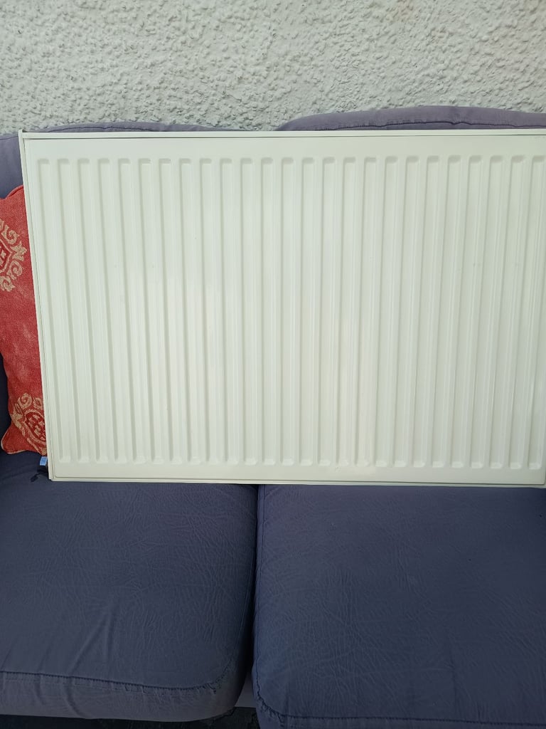 image for White radiator 