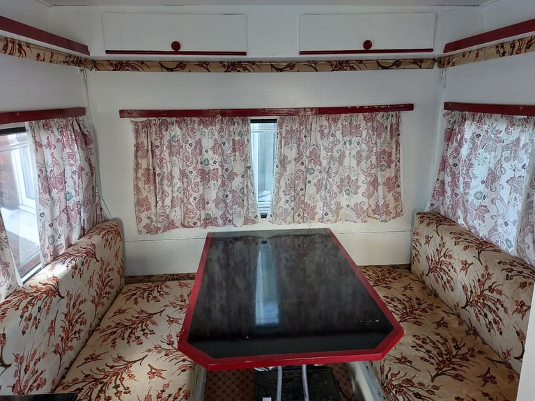 Rapido pop up caravan/trailer