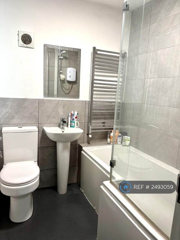 5 bedroom house in Patterdale Road, Liverpool, L15 (5 bed) (#2493059)