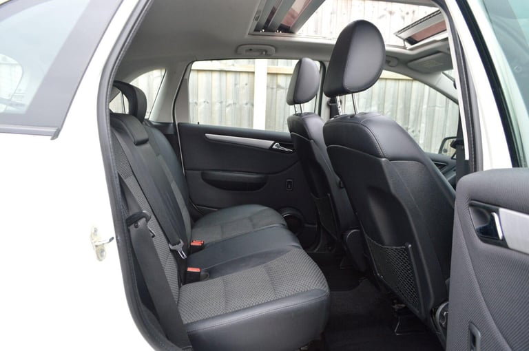 2010 Mercedes-Benz B Class B180 Sport 5dr CVT Auto MPV PETROL Automatic