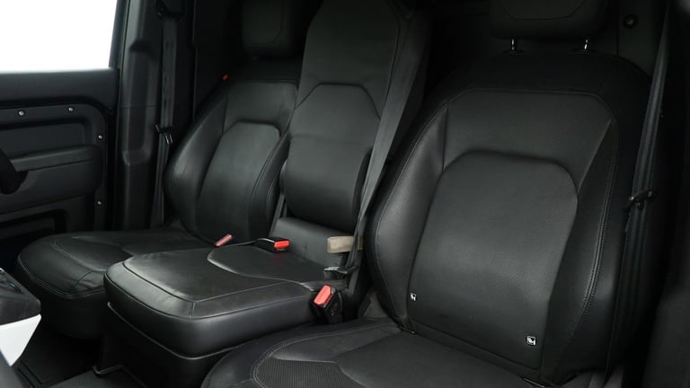 2023 Land Rover Defender 110 3.0 D300 MHEV X-Dynamic HSE Hard Top SUV 5dr Diesel Auto 4WD MWB Eur...