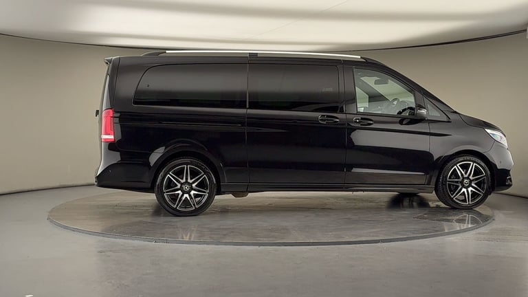2023 Mercedes-Benz V-Class 2.0 V220d AMG Line MPV 5dr Diesel G-Tronic+ Euro 6 (s/s) XLWB (163 ps)...