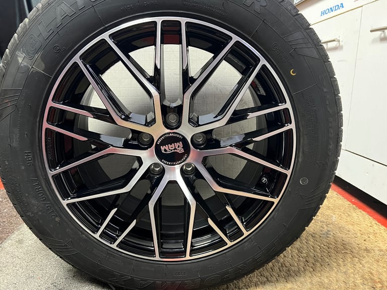 image for Mam rs4 black front polished 17” wheels