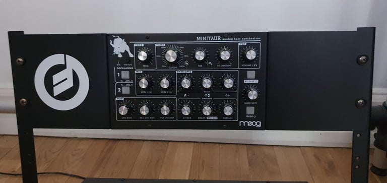 Moog Minitaur Boxed with rack ears