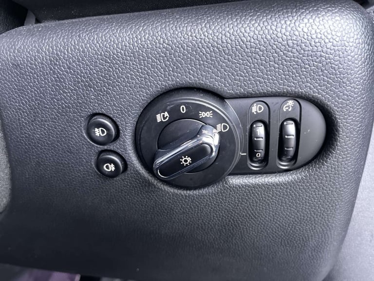 2015 MINI Hatch 1.2 One 3dr Hatchback Petrol Manual