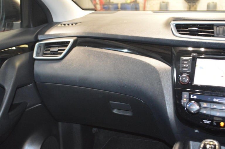 NISSAN QASHQAI 1.3 DIG-T Acenta Premium Euro 6 (s/s) 5dr 2019