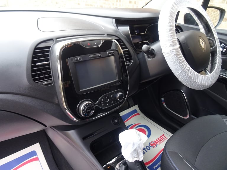 2016 Renault Captur 1.2 TCE Dynamique S Nav 5dr Automatic **LOW MILEAGE*ONLY 10000 MILES** HATCHB...