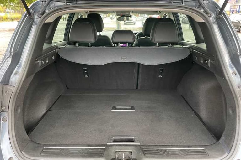 2019 Renault Kadjar 1.3 TCe Iconic SUV 5dr Petrol EDC Euro 6 (s/s) (140 ps) SUV Petrol Automatic