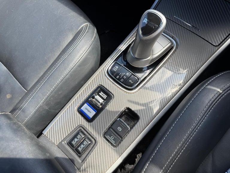 2019 68 MITSUBISHI OUTLANDER HYBRID PETROL + ELECTRIC DAMAGED REPAIRABLE SALVAGE