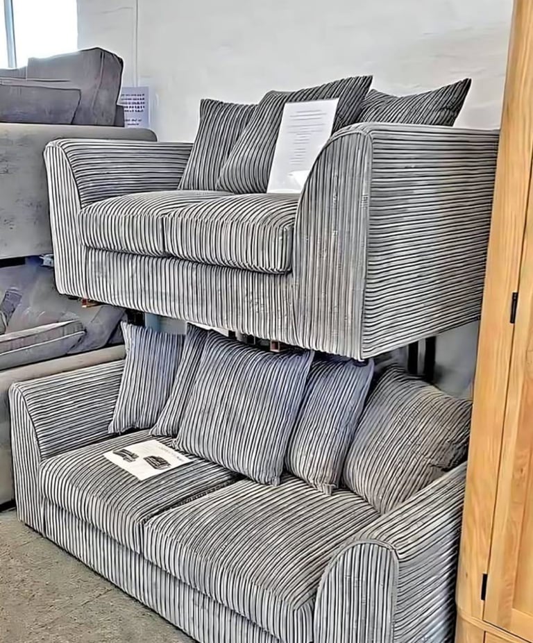 Brand New lovely 4 seater corner sofa available cash on delivery