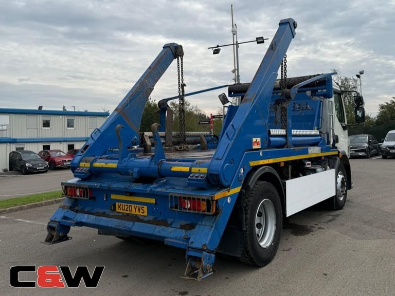 2020 (20) FL 250 18T 4x2 Skip Loader - 163,000Kms