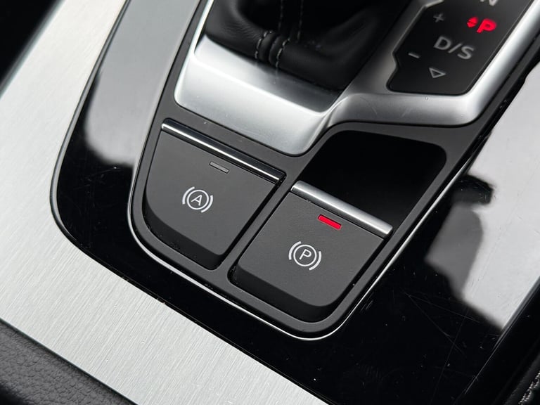  Audi Q5 2.0 TFSIe 55 Competition SUV 5dr Petrol Plug-in Hybrid S Tronic quattro Eur Petrol/Elect...