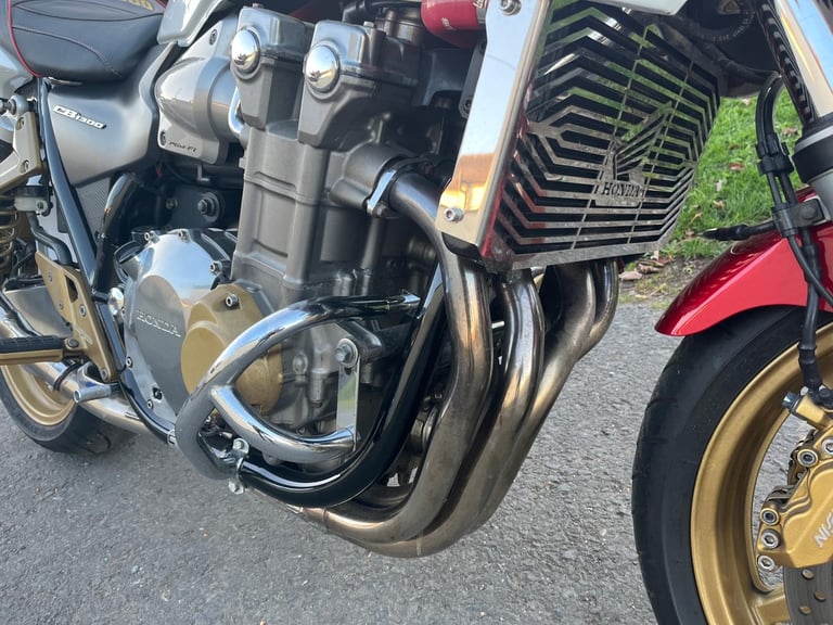 HONDA CB1300SA-5, 2007(07), ONLY 10,547 MILES, FSH, STUNNING BIKE, £4995