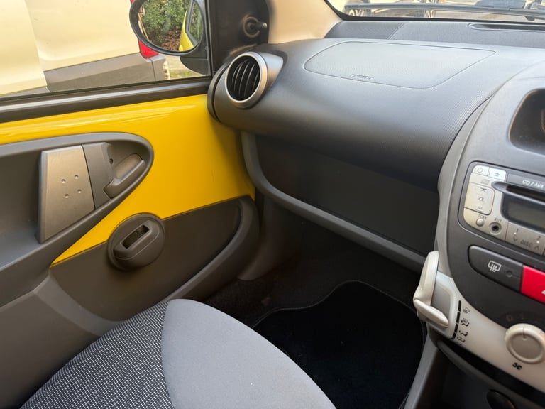 Peugeot, 107, Hatchback, 2007, Manual, 998 (cc), 3 doors