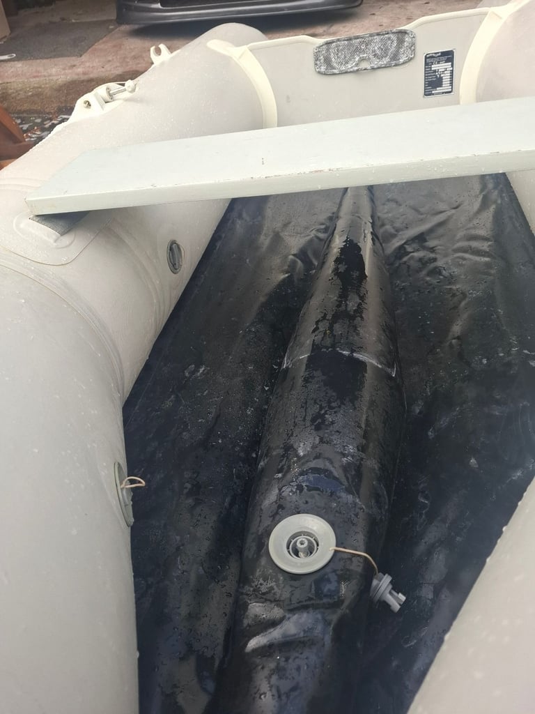 Waveline sib boat with mariner 4hp outboard