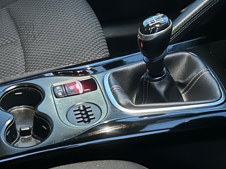 2016 Renault Kadjar 1.5 dCi Dynamique Nav 5dr HATCHBACK Diesel Manual