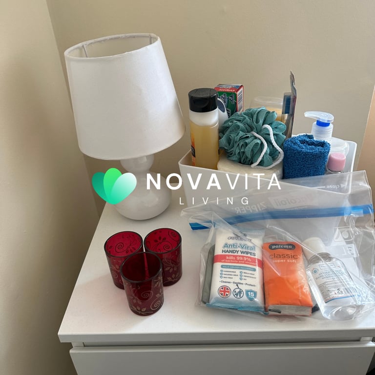 Supported Living Rooms Homeless, DSS, No rent HMO - Service charge Emergency Temporary Ref 255