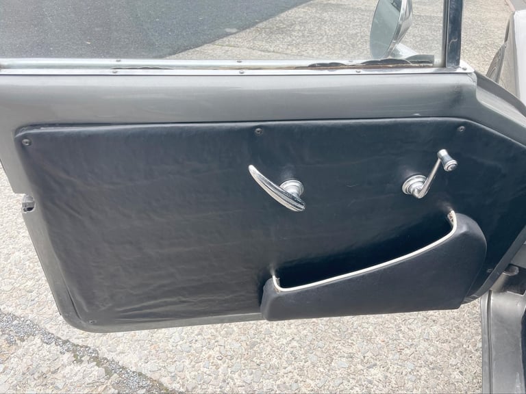 Daimler SP 250 (DART) MANUAL