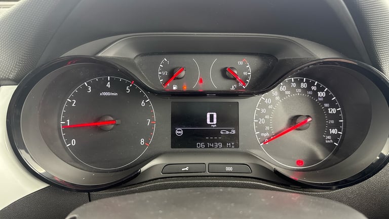 2021 Vauxhall Crossland X 1.2T [110] Griffin 5dr [6 Spd] [Start Stop] HATCHBACK PETROL Manual