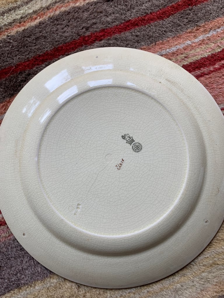 Royal doulton bayeux tapestry plate