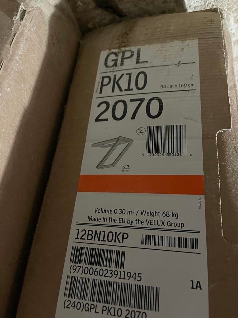 VELUX GPL PK10 Top Hung Manual Roof Window - 94cm x 160cm