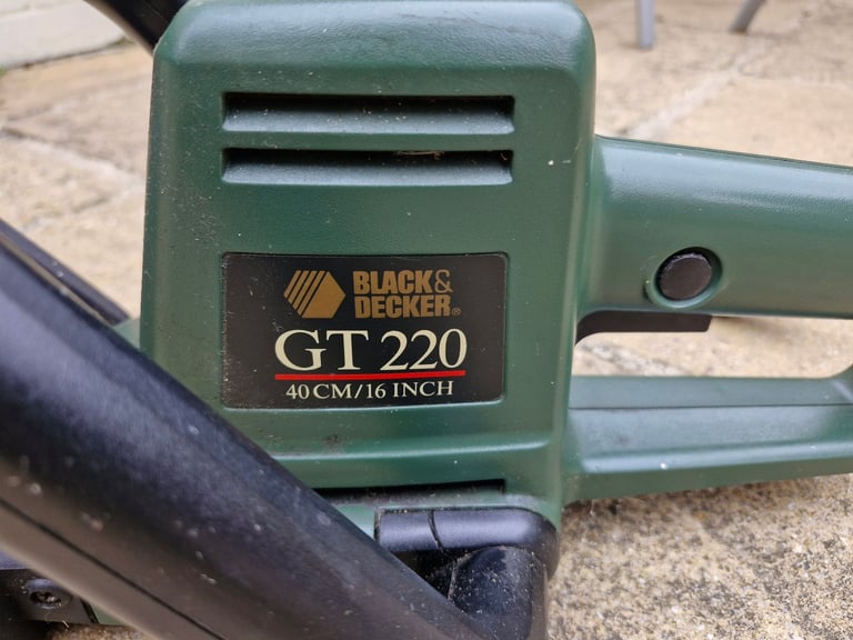 Black & Decker GT 220 hedge trimmer