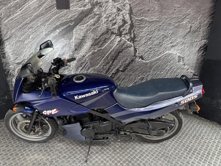 KAWASAKI GPZ500 GPZ 500 2004