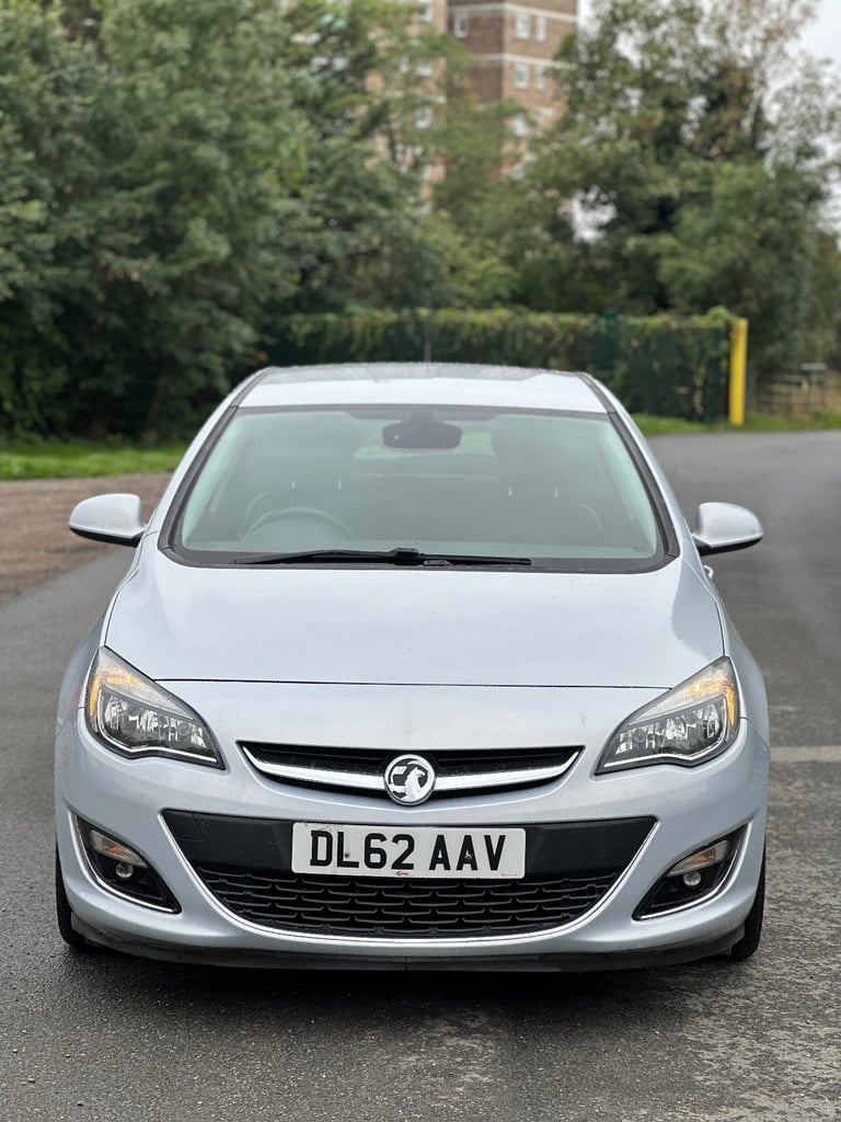 image for 2013 Vauxhall Astra Automatic 1.6L Petrol 60,000 Miles Full Vauxhall Service History 1YR MOT 1 OWNER