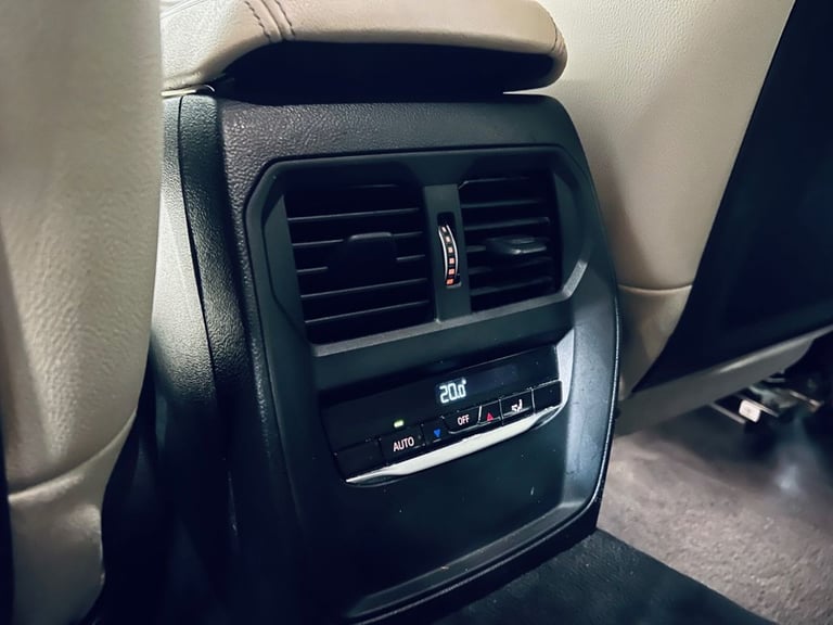 2021 BMW 3 Series 2.0 330e 12kWh M Sport Pro Edition Touring 5dr Petrol Plug-in Hybrid Auto E Est...