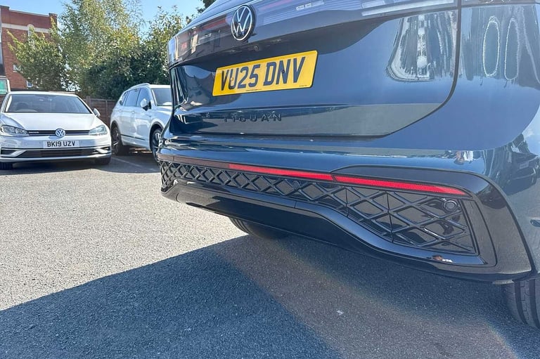 2025 Volkswagen Tiguan 2.0 TSI 265 4Motion Black Edition 5dr DSG SUV Petrol Automatic