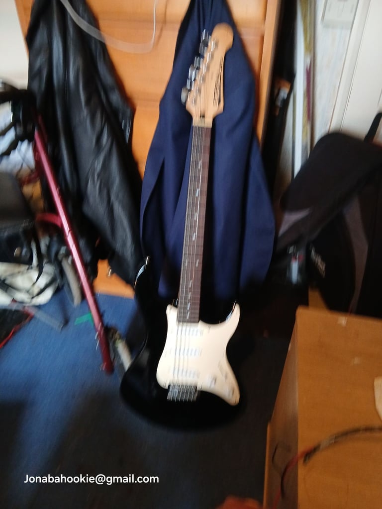 image for Yamaha Etèrna solid electric guitar 