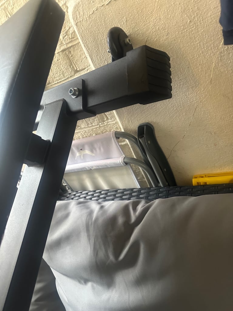 Black box heavy duty weight bench 