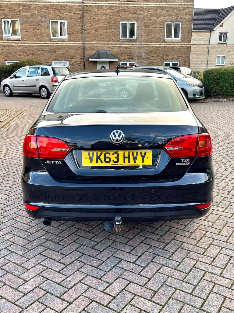 AUTOMATIC! 2013 VOLKSWAGEN JETTA 1.6 TDI SE BLUEMOTION TECH AUTO DSG MK6 SALOON BLACK