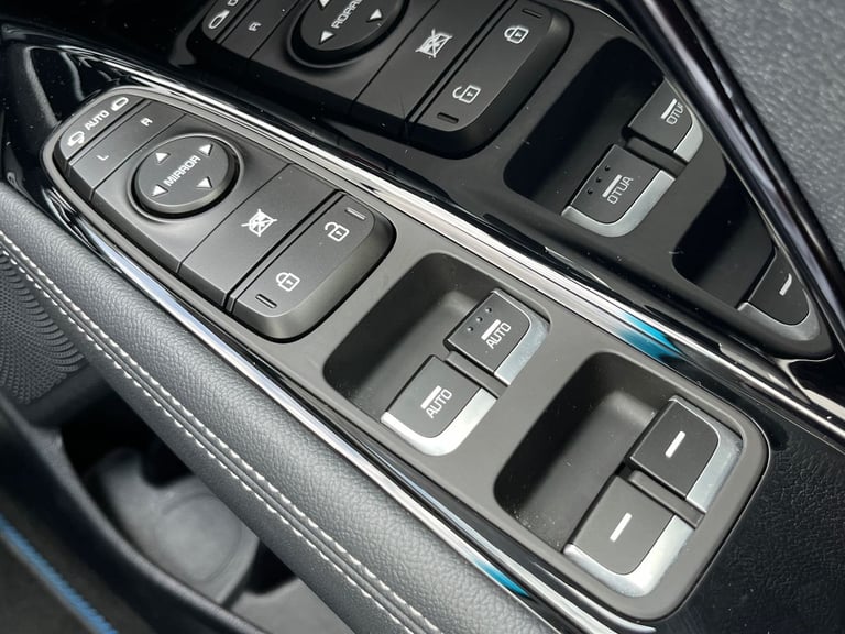  Kia Niro Self Charging Hybrid 1.6 Gdi 3 Suv 5dr Petrol Hybrid Dct Euro 6 s/s