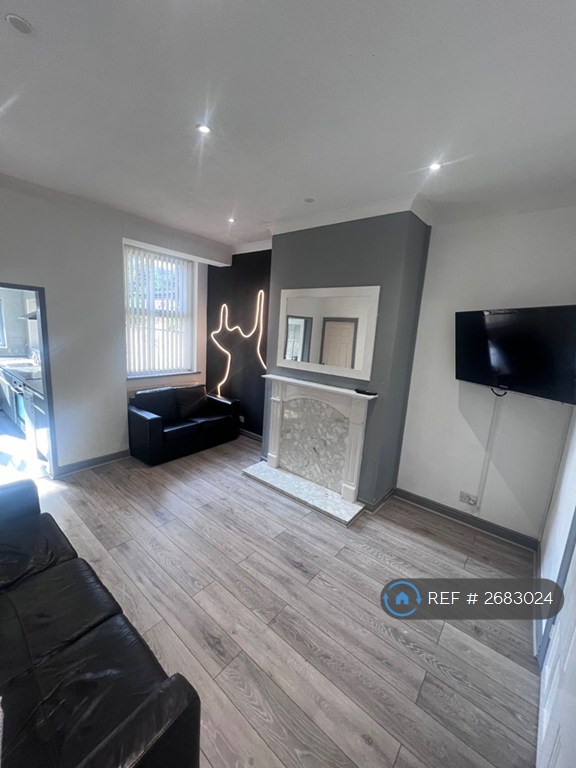 4 bedroom house in Burscough Street, Ormskirk, L39 (4 bed) (#2683024)