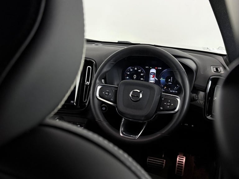 2021 Volvo XC40 1.5h T5 Twin Engine Recharge 10.7kWh R-Design Auto Euro 6 (s/s) 5dr ESTATE PETROL...