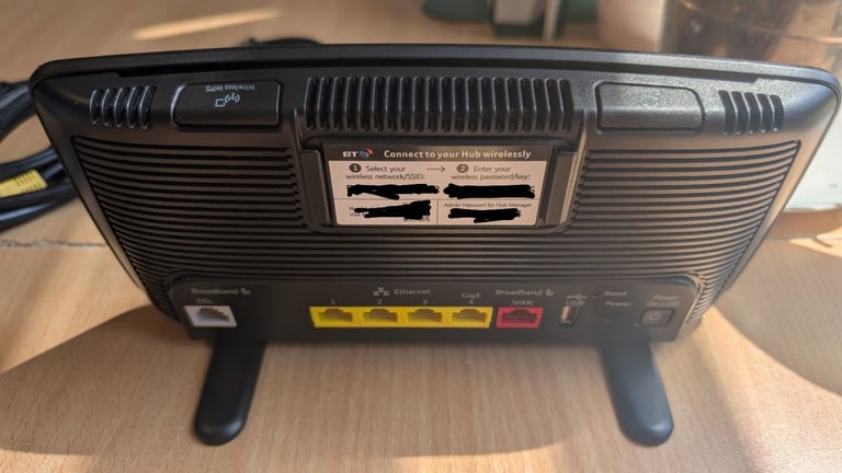 NEW BTHUB4 BT Home Smart Hub WiFi Box 4.0 TYPE B bundled with BT power supply