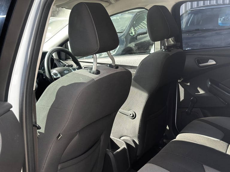  Ford Focus 1.0T EcoBoost Zetec Euro 5 (s/s) 5dr Petrol Manual
