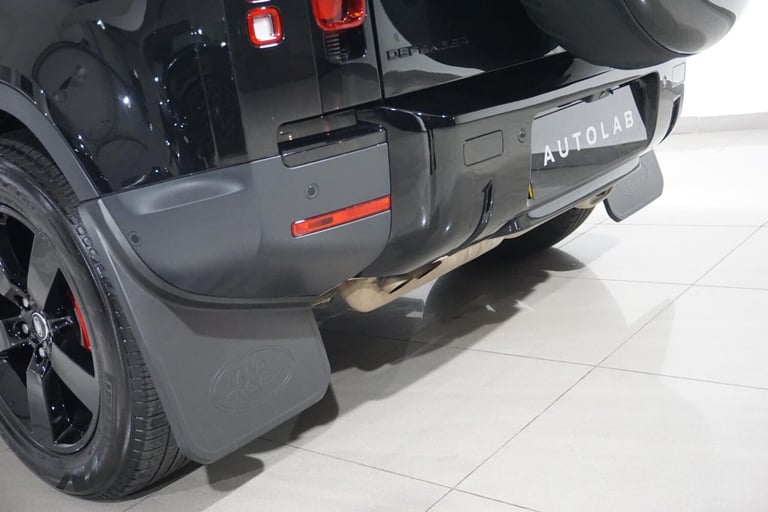 2023 Land Rover Defender 110 3.0 D250 MHEV HSE Hard Top SUV Auto 4WD MWB Euro 6 (s/s) 5dr PANEL V...