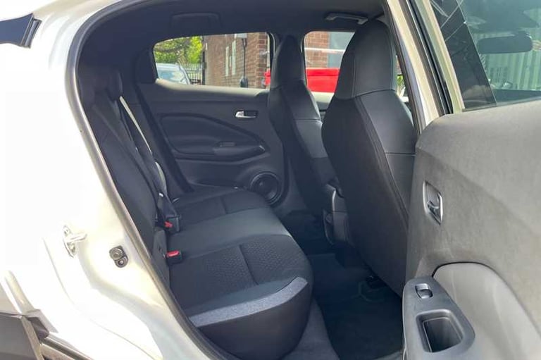 2025 Nissan Juke 1.0 DIG-T N-CONNECTA 5DR Hatchback Petrol Manual